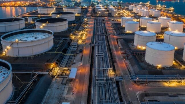 Gas Storage Tank, Oil Storage Tank, Aerial View Oil And Gas Stor 1 Non-OECD Countries to Become Largest Natural Gas Importers by 2050 -EIA
