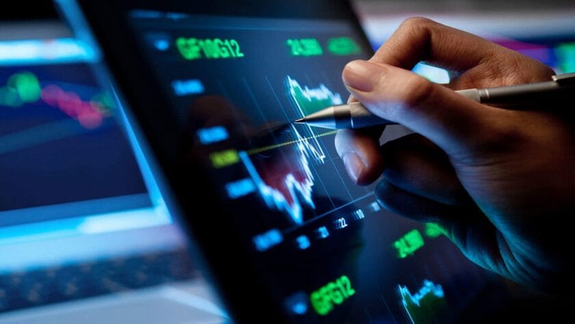 U.s Futures Rebound After Tech Rout, Trade Deficit Widens