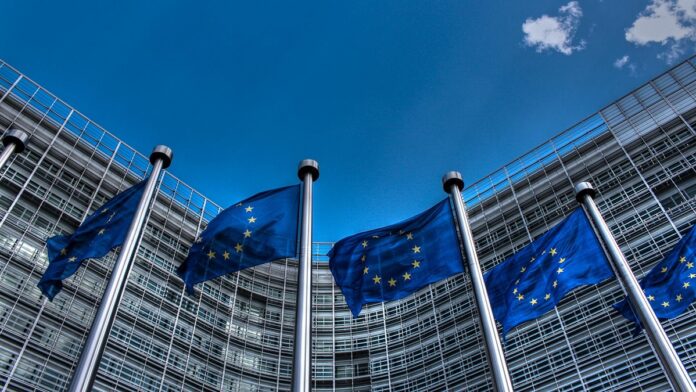 EU fines UBS, Barclays, RBS, HSBC, Credit Suisse €344m for FX Cartel