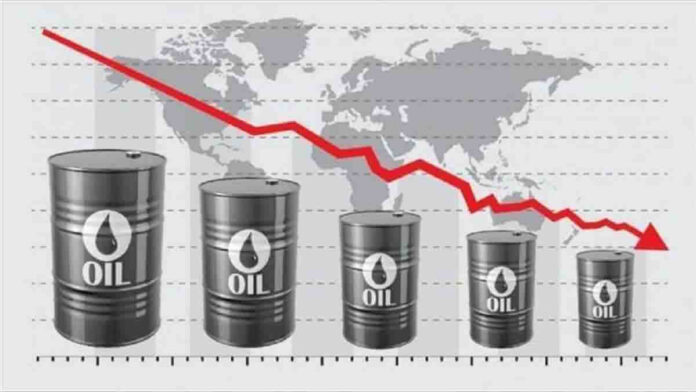 Oil Prices Decline as Omicron Dominates Headlines