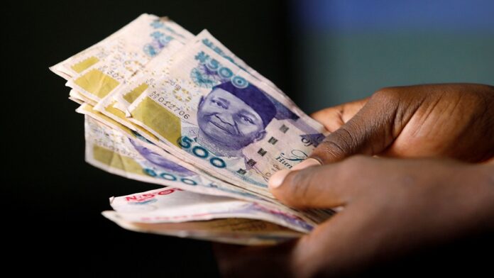 Naira Trades at N416.50 as CBN Caps FX Spending Limit
