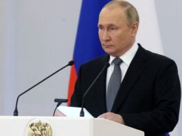 Russia Blames Sanctions for Sovereign Debt Default