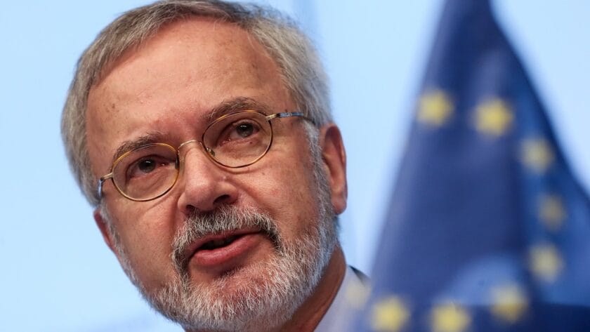 Eib President Hoyer Backs Africa’s Climate Adaptation Projects