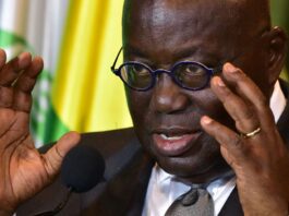 Fitch Downgrades Ghana on High Risk of Debt Distress