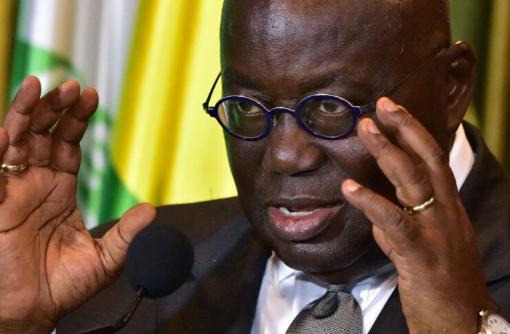 Fitch Downgrades Ghana on High Risk of Debt Distress
