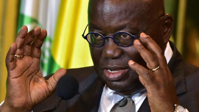 Fitch Downgrades Ghana on High Risk of Debt Distress