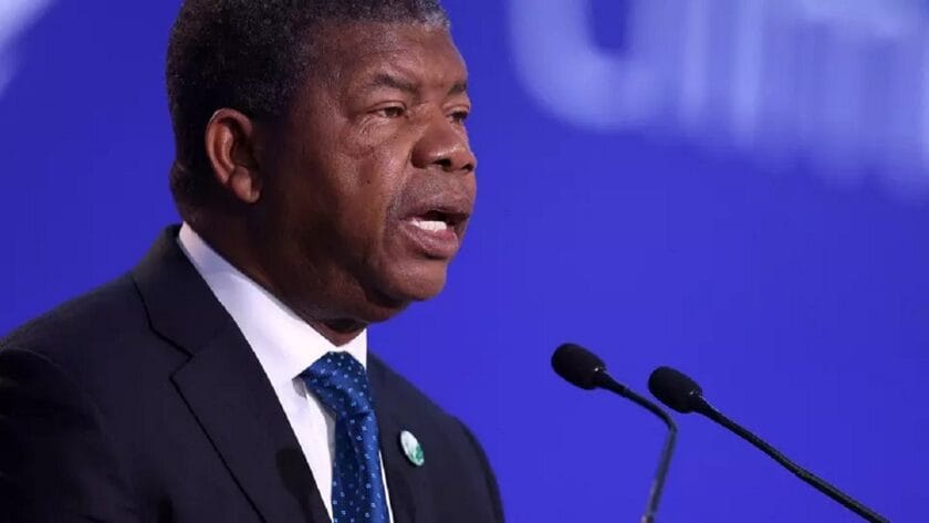 Angola’s Outlook Turns Positive on Oil Export Advantage Angola’s Outlook Turns Positive on Oil Export Advantage