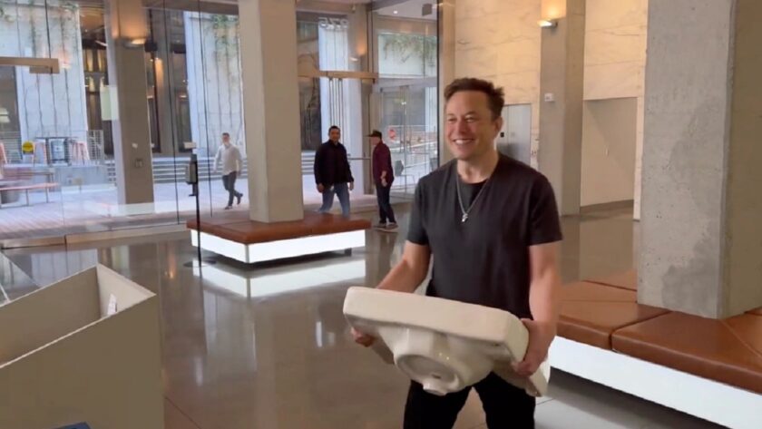 Elon Musk Visits Twitter Headquarters Ahead Of Deadline