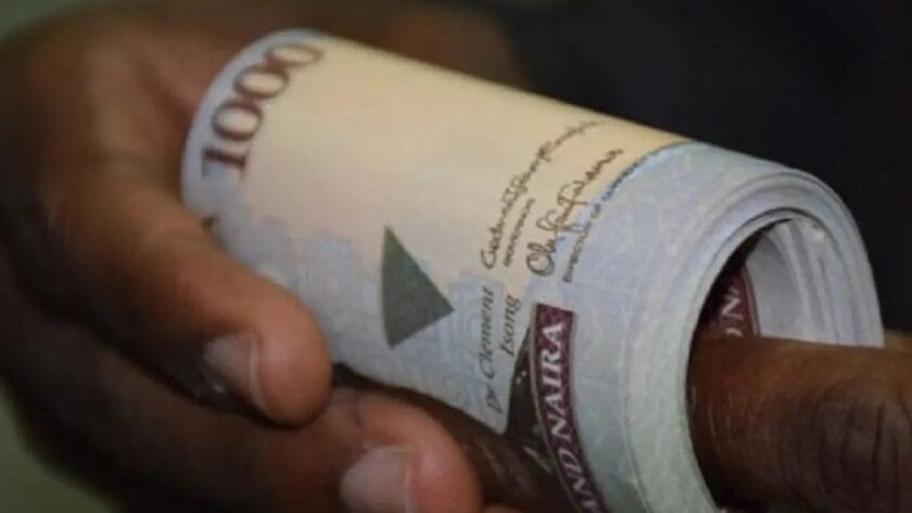 Naira Depreciates to N439.19 at Investors, Exporters FX Market Naira Depreciates to N439.19 at Investors, Exporters FX Market