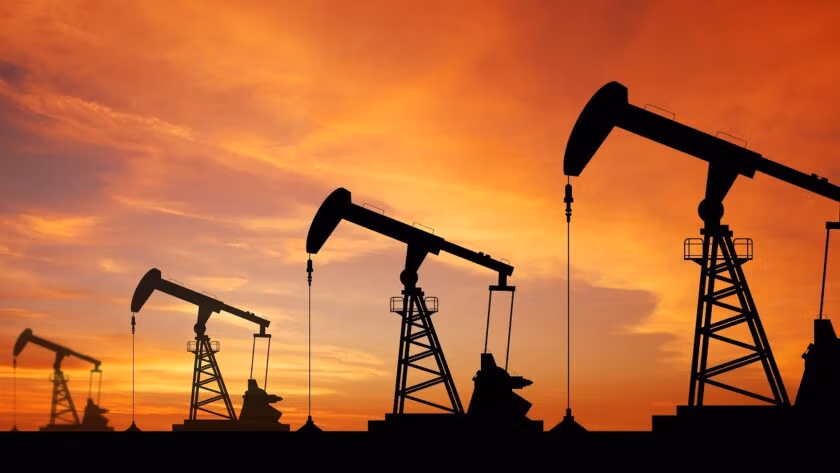 Brent Slumps as EU Puts Price Cap on Russian Oil