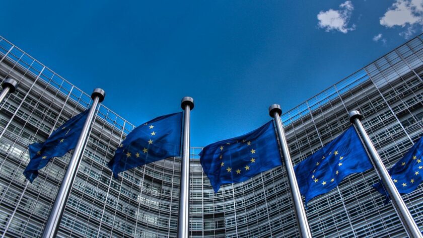EU Agrees to Put Price Cap on Russian Oil