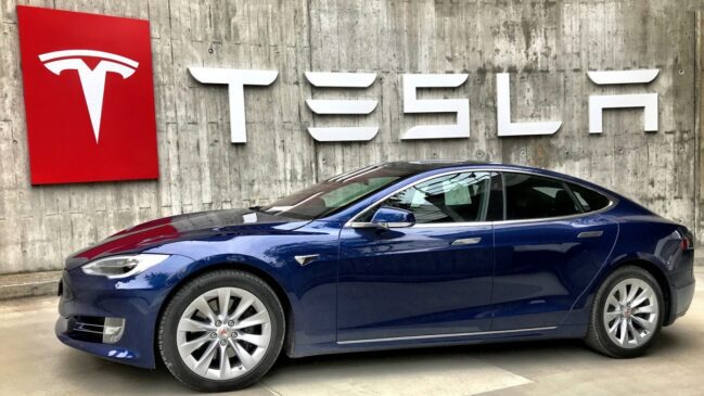 Musk Sells Tesla Shares Worth $3.5 Billion 1 Musk Sells Tesla Shares Worth $3.5 Billion