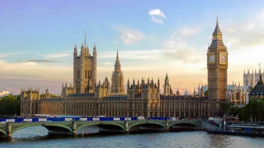 UK Economy Grows By 0.3%