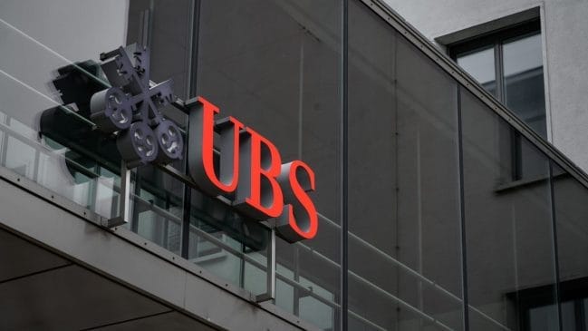 UBS to Cut 36,000 Jobs 1 UBS to Cut 36,000 Jobs