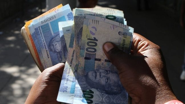 South Africa Consumer Confidence Slumps in Q2 1 South Africa Consumer Confidence Slumps in Q2