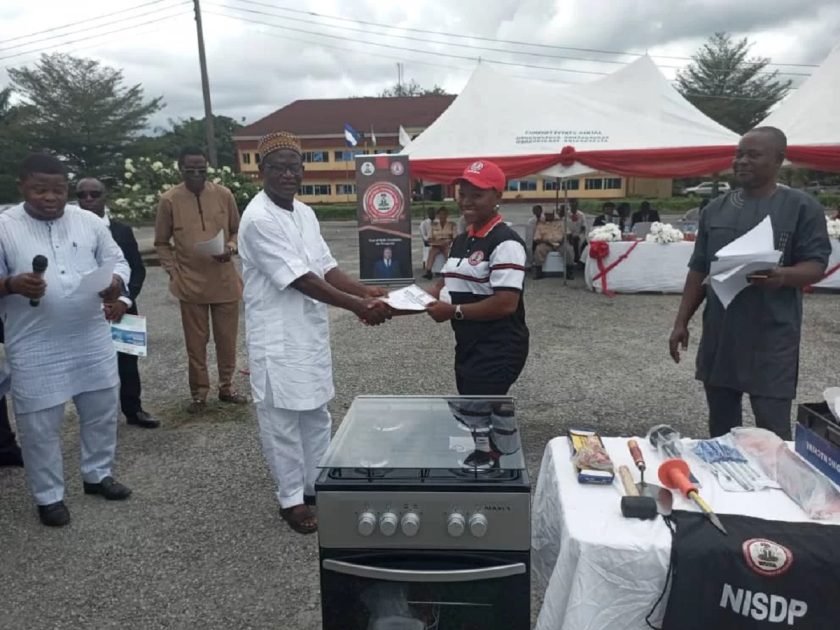 Itf Distributes Startup Packs To 527 Trainees Itf Distributes Startup Packs To 527 Trainees