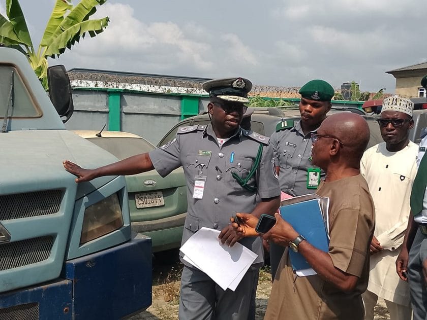 Customs Releases Bullion Van Impounded With Smuggled Rice, N24m in Ogun Customs Releases Bullion Van Impounded With Smuggled Rice, N24m in Ogun