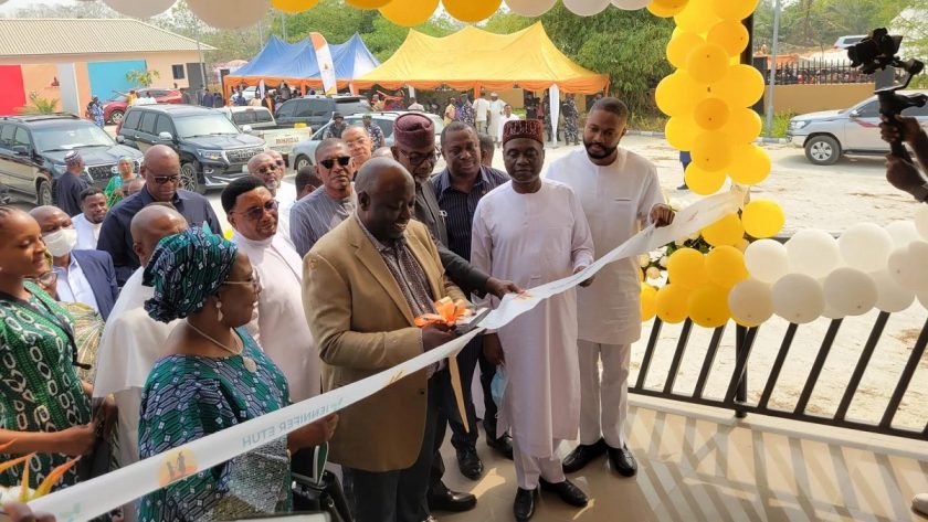 Gov. Bassey Otu Inaugurates N2.5bn Medical Facility in Obubra Gov. Bassey Otu Inaugurates N2.5bn Medical Facility in Obubra