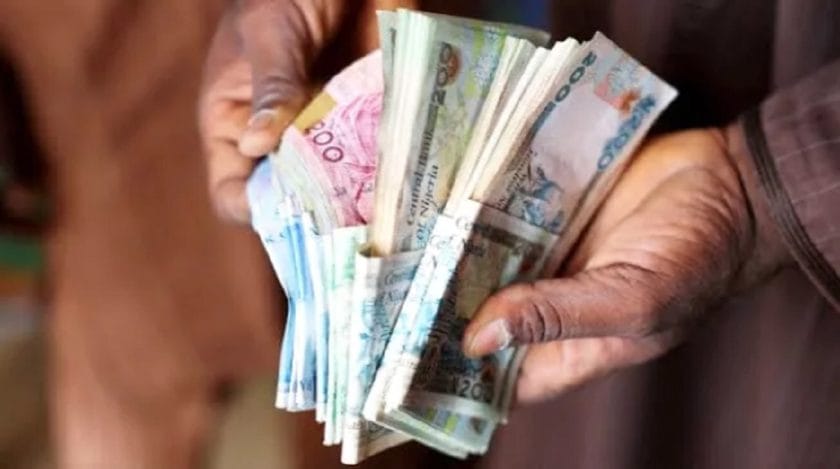 Naira Settles at N869 as External Reserves Rise