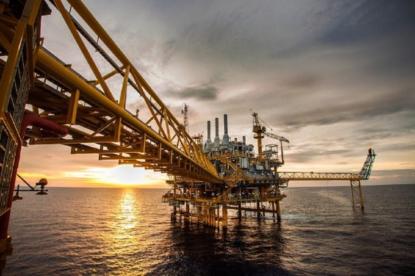 Oil Prices Climb as Red Sea Tension Extends