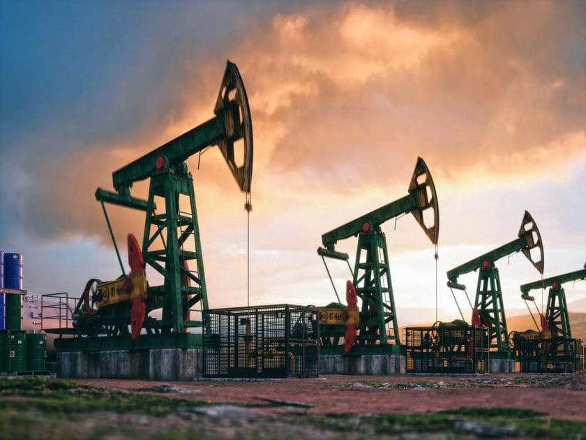 Oil Prices Rise as Libya Shutdown Field