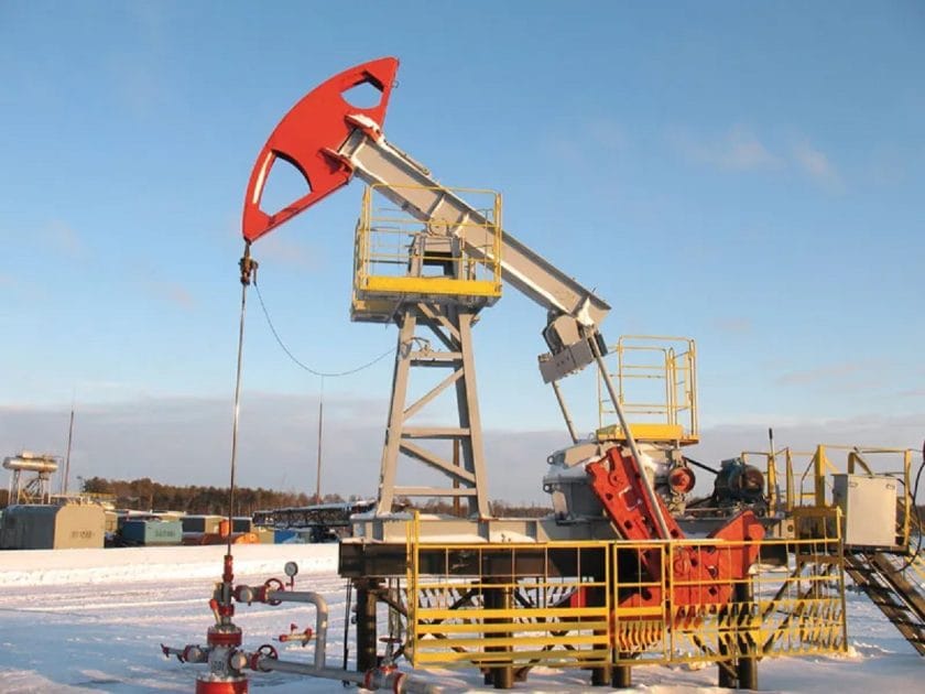 Oil Slides Below $75 as China, US Demand Slow