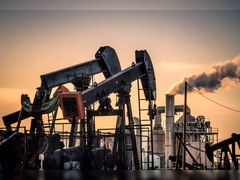 Oil Prices Dip as Market Expects US Demand to Slow Oil Prices Dip as Market Expects US Demand to Slow