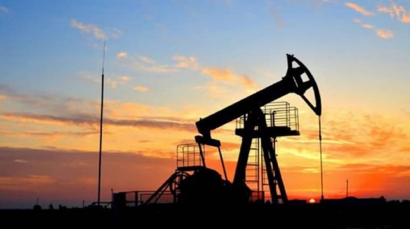Oil Slides as US Inventories Climb by 509,000 Barrels Oil Slides as US Inventories Climb by 509,000 Barrels