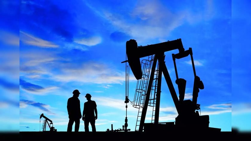 Oil Rallies as US Fed Rate Cut Expectations Rise