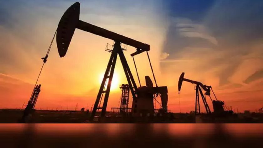 Oil Slides as US Energy Agency Forecasts Price Surge