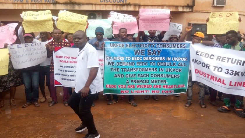 Anambra Community Protests Against Six Years Blackout, Bulk Billing