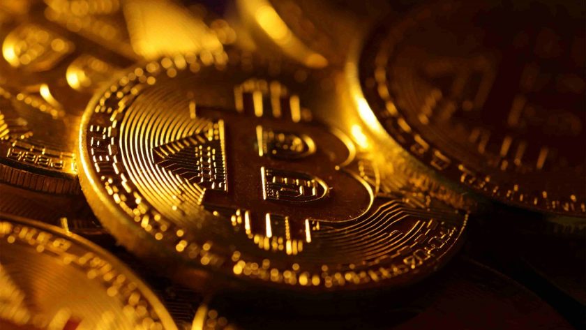 Bitcoin Smashes $100,000, Brief Sell-off Expected Bitcoin Smashes $100,000, Brief Sell-off Expected