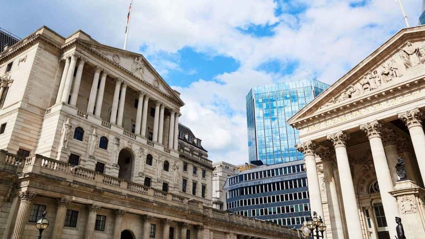 UK Manufacturing Output, New Orders Contract as Uncertainties Continue