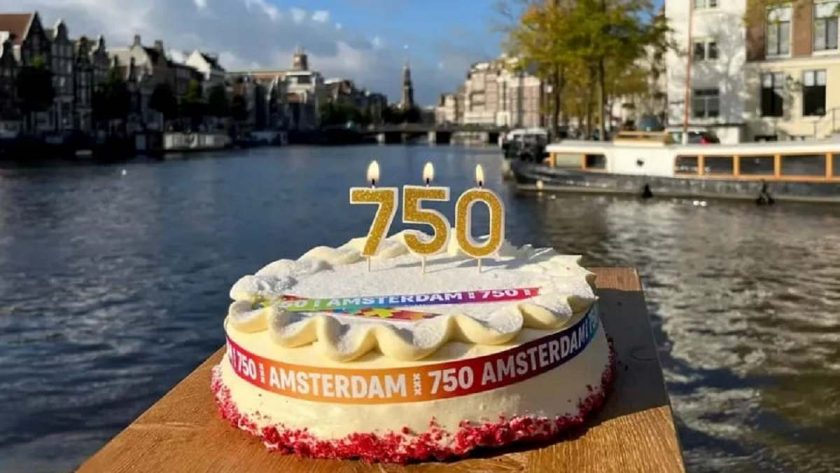 Amsterdam Marks 750th Anniversary with Concert, Giant Cake Amsterdam Marks 750th Anniversary with Concert, Giant Cake