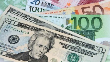 Euro Rebounds Versus Dollar as France Political Flux Eases