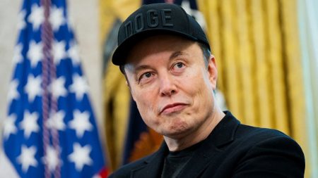 Report: Musk Becomes lst Person Worth $500bn Report: Musk Becomes lst Person Worth $500bn