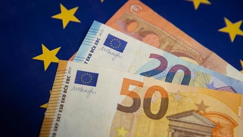 Euro Hovers At $1.1850 As Ecb Ok Single Currency Strengthen