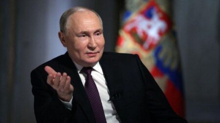 Russia Expels British Diplomat Over “Intelligence Activities” Russia Expels British Diplomat Over “Intelligence Activities”