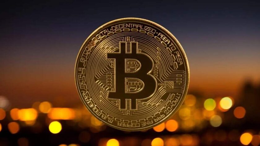 Bitcoin Price Climbs On Standard Chartered $500K Prediction
