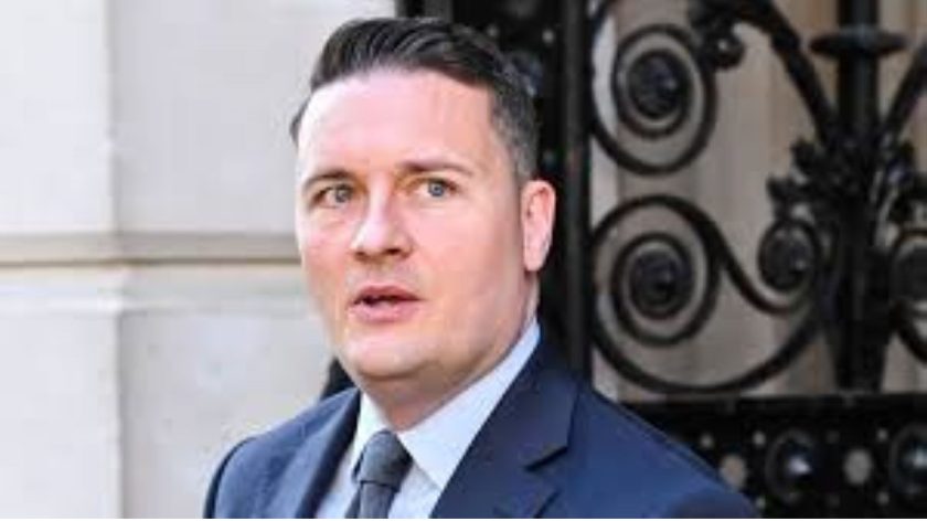 British Health Secretary Resigns as Starmer Faces Leadership Challenge