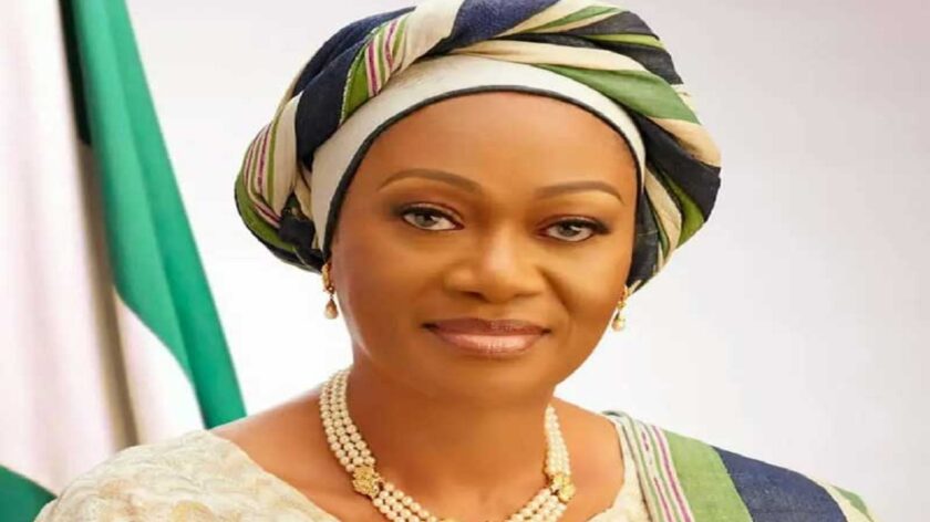 First Lady Empowers 1000 Petty Traders in Ile-Ife with N50m