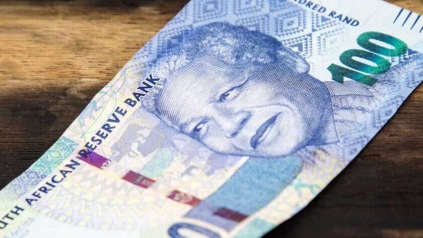 South African Rand Steadies as Fed Rate Hike Bets Ease