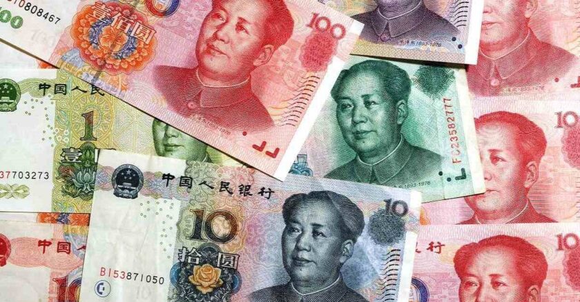 Yuan Strengthens 6.7808 Against Dollar