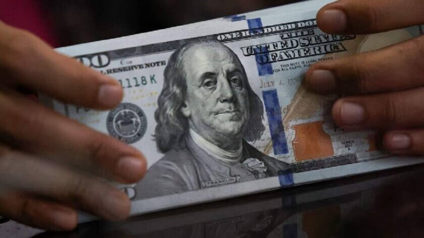 30-Year U.S. Treasury Yield Rises to 5.6%, Highest Since 2002